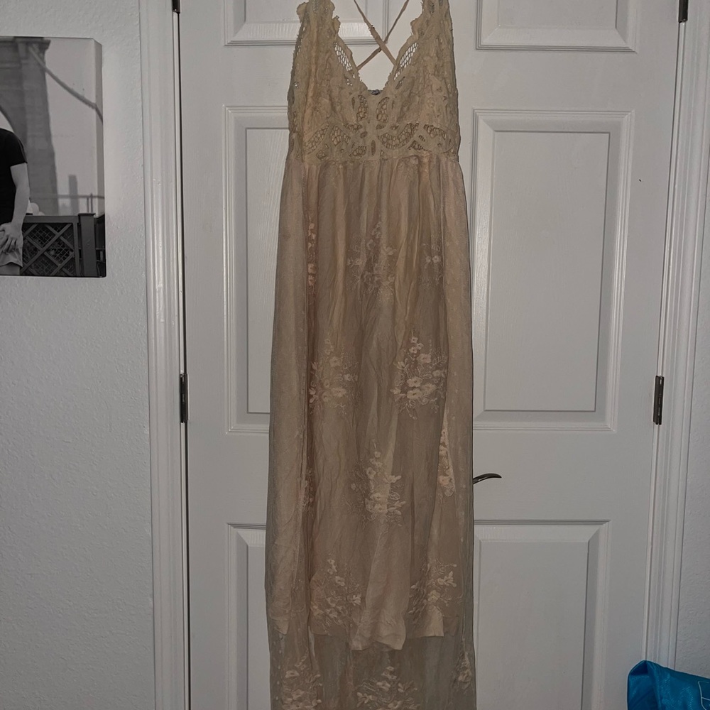 Lace maxi